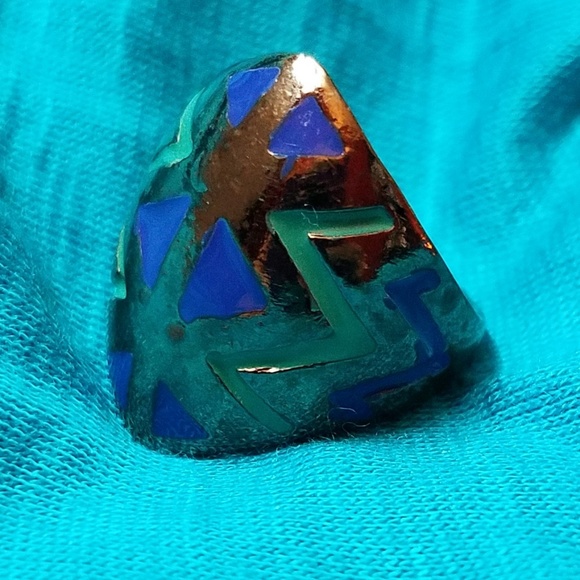 Silver cocktail ring with southwestern pattern - Picture 2 of 3